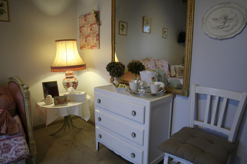 Chambre D'Hotes Du Domaine De La Haute Poignandiere Saint-Germain-de-la-Coudre Стая снимка